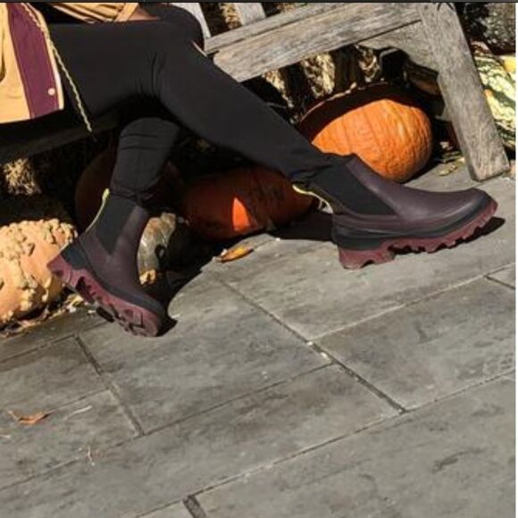 Sorel Brex Chelsea Boots in Burgundy/Purple 9 - Picture 7 of 7